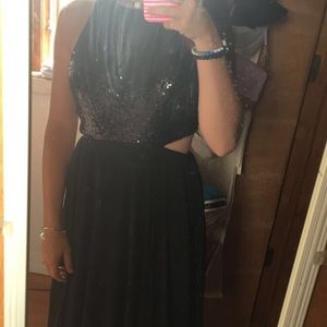 Gorgeous formal dress Size 6-8 (M)